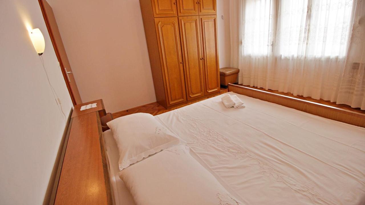 Apartment Ora Омиш Экстерьер фото