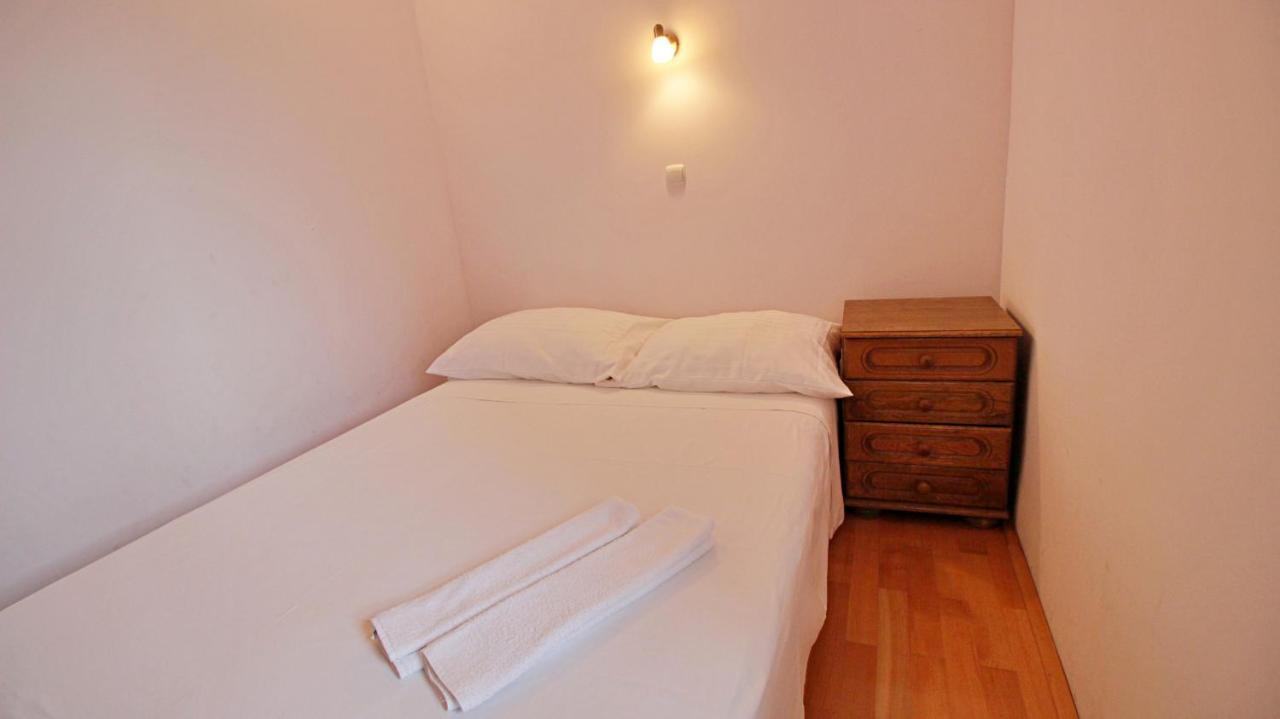 Apartment Ora Омиш Экстерьер фото