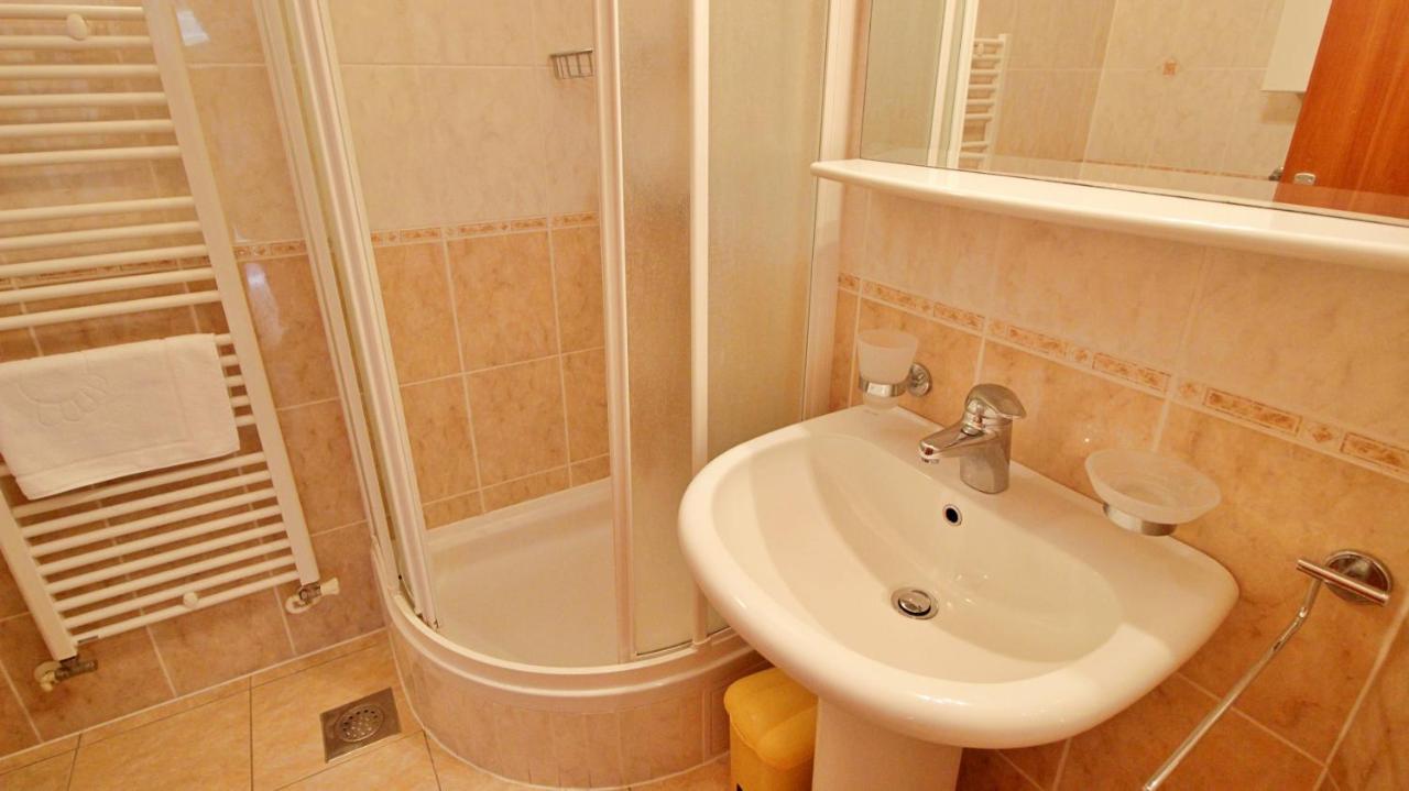 Apartment Ora Омиш Экстерьер фото