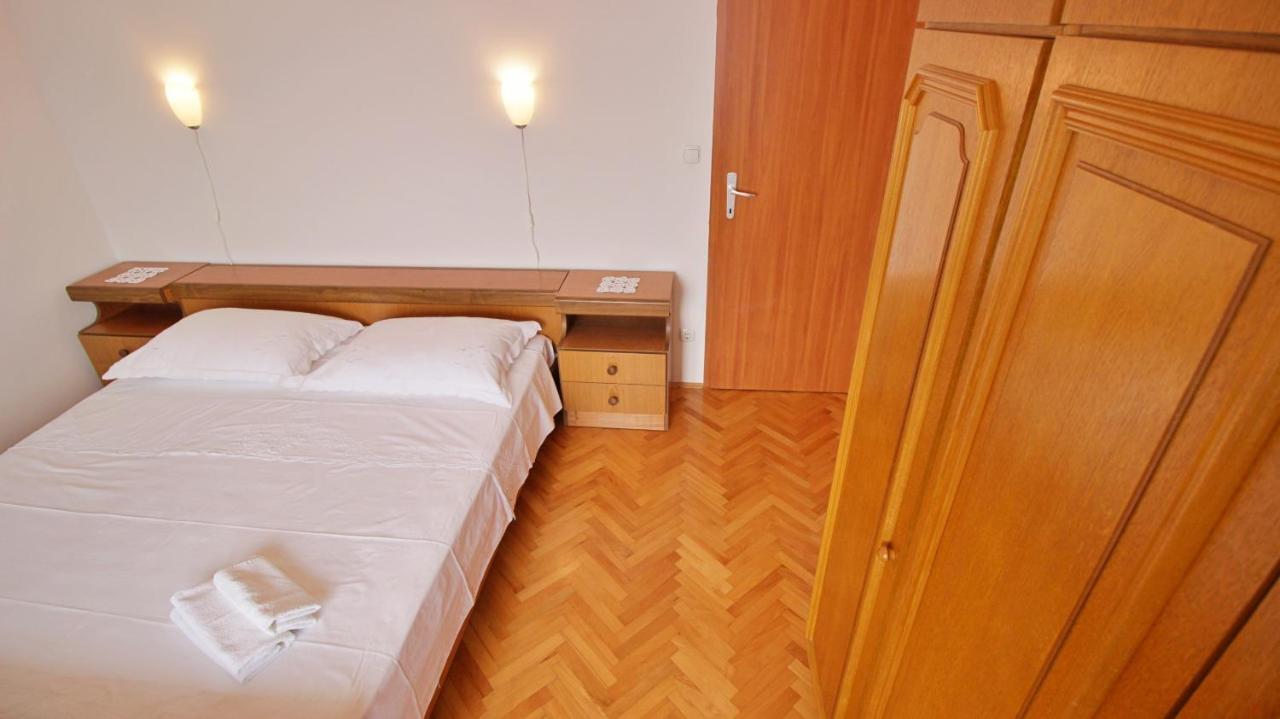 Apartment Ora Омиш Экстерьер фото
