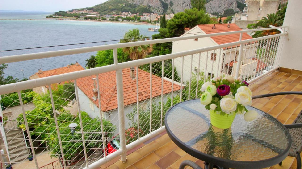 Apartment Ora Омиш Экстерьер фото