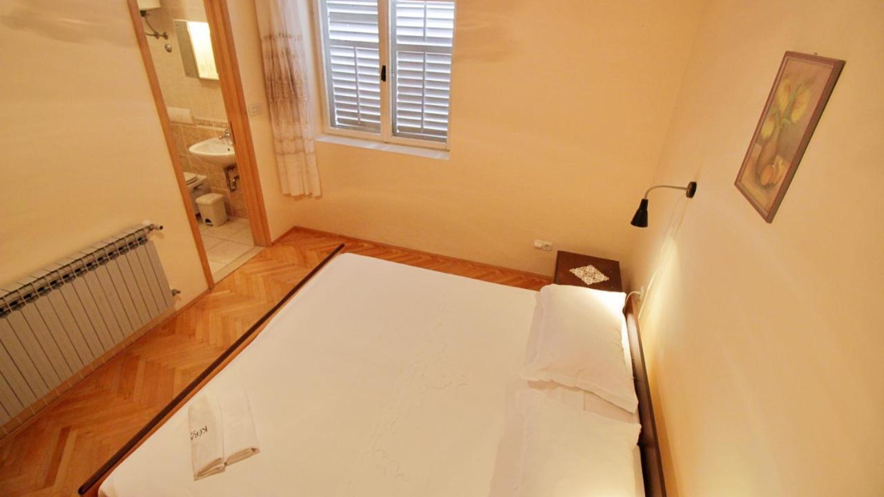 Apartment Ora Омиш Экстерьер фото